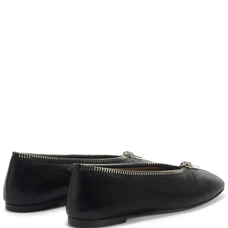ORAINE FLAT